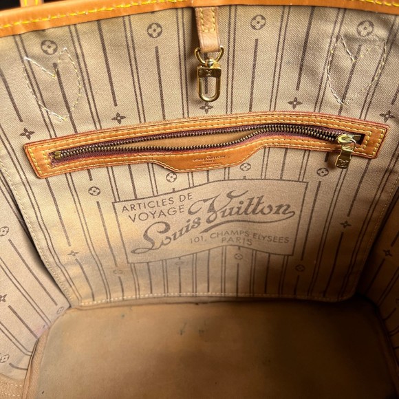 Louis Vuitton Neverfull MM Monogram AR2173 - Picture 10 of 13